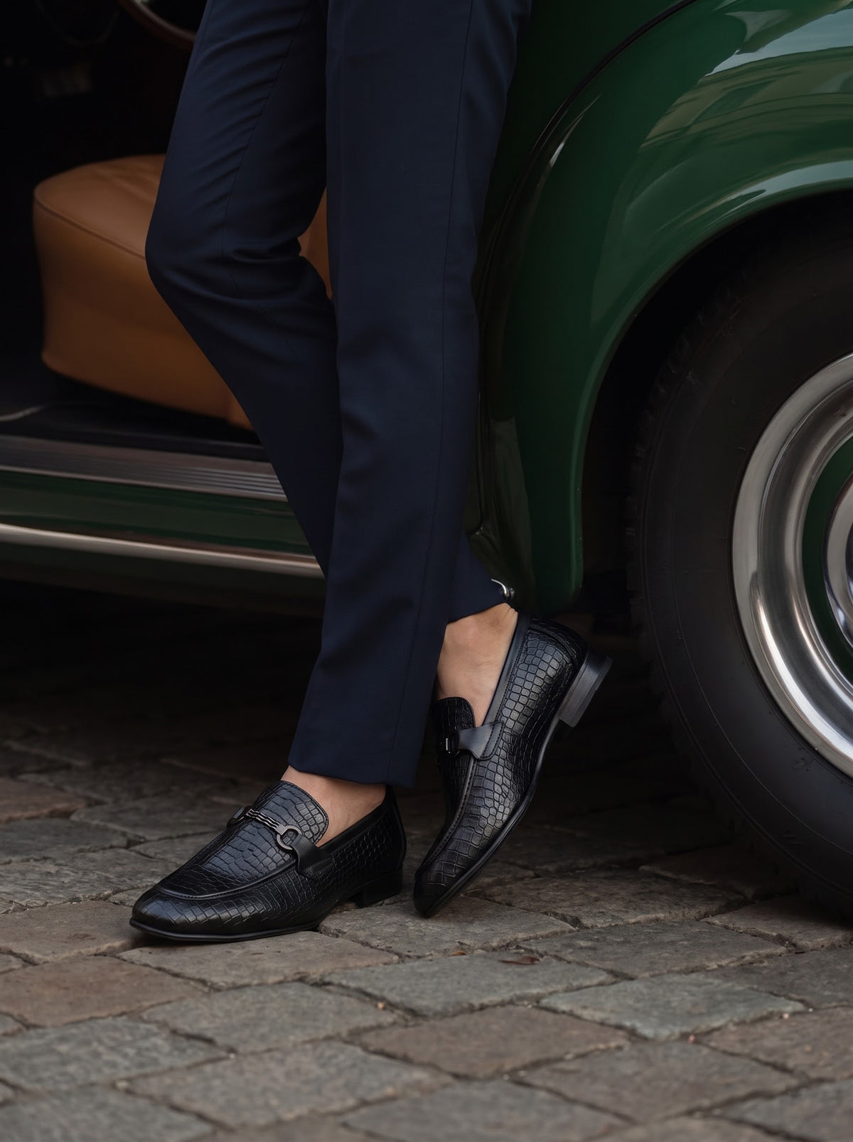 Nakhrova - Black Croc-Embossed Loafers
